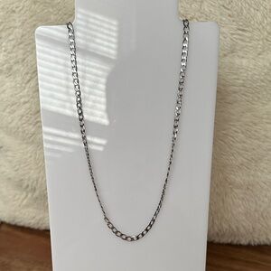 NEW Pretty Bird Jewelry White Gold-Plated Chain Necklace 24”